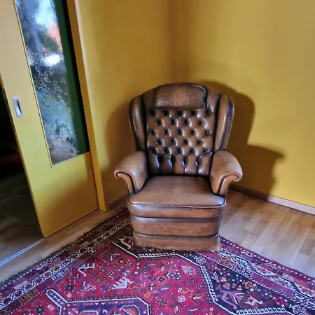 Elisabeth * Schoneck